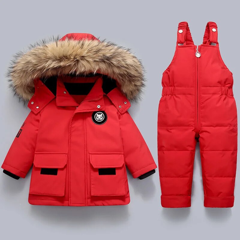 Kid-Friendly Winter Set – Cool Warm Jacket and Ski Pants for Unbeatable Protection