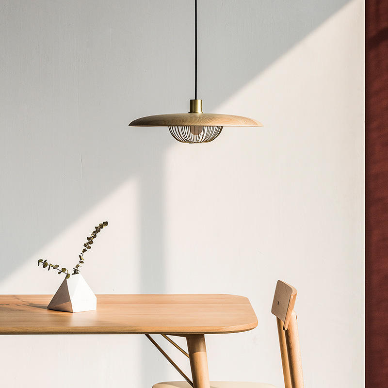 Atmospheric Scandinavian Wooden Pendant Lamp – Trendy Industrial Lighting for Any Space