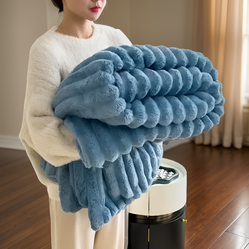 Cozy Fluffy Fleece Blanket 150x200 cm – Delightfully Warm for Cozy Evenings in Various Colors