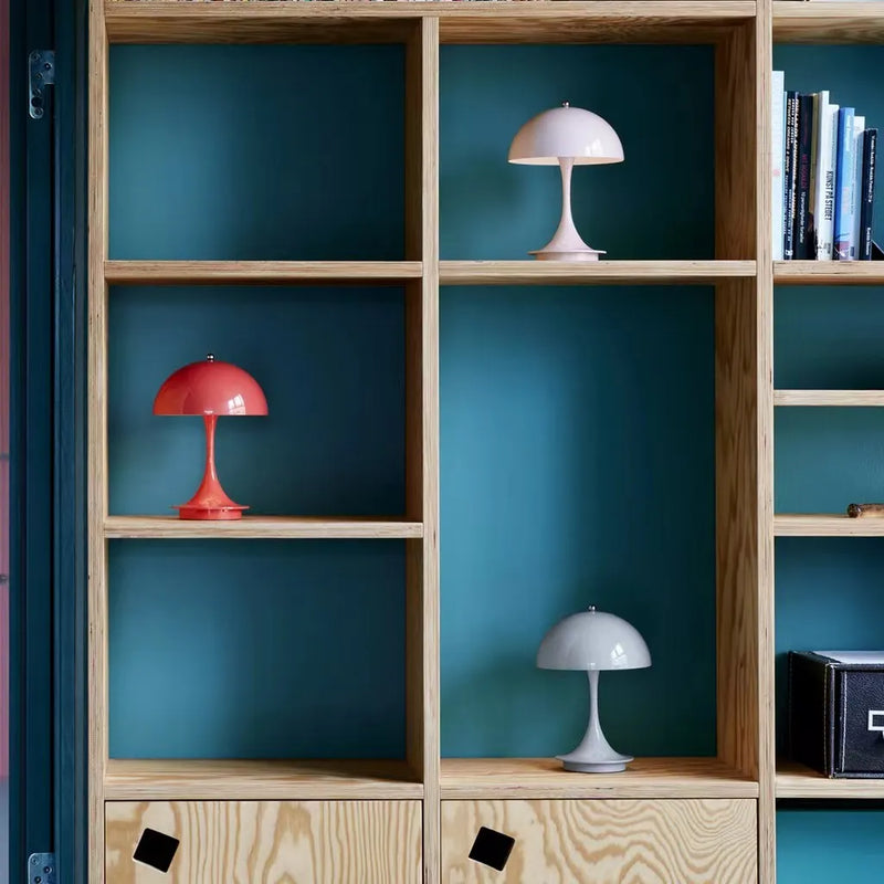 CordFreeShine - Stylish wireless table lamp for an enchanting ambiance