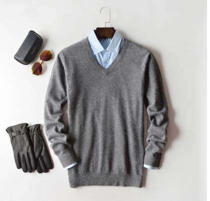 Refined Cashmere Men's Sweater – Elegance and Luxury for the Stylish Man