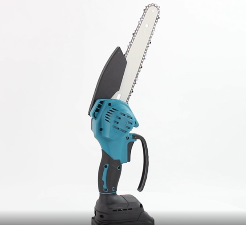 Wireless Electric Chainsaw - Wood Cutting Becomes a Delightful Experience!