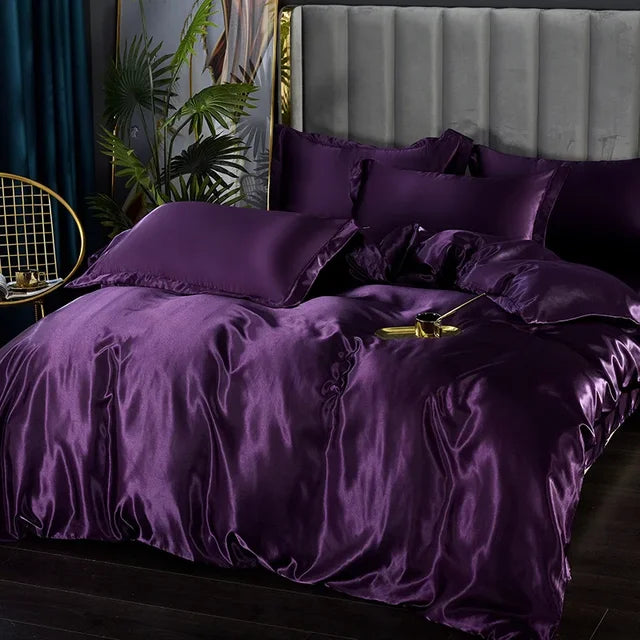 Treat yourself to our Luxury Satin Bedding Set – Premium Silk-Satin including Duvet Cover, Fitted Sheet, and Pillowcases for ultimate comfort!