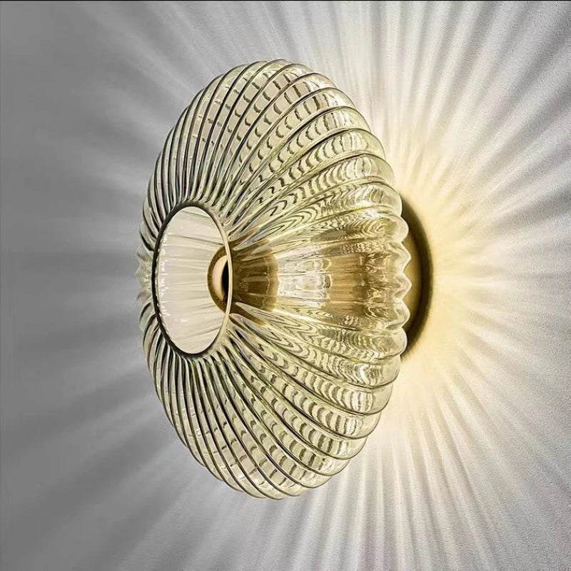 Chic Wall Lamp Made of Quality Glass – Stylish Wall Light with Cozy Illumination and Modern Design