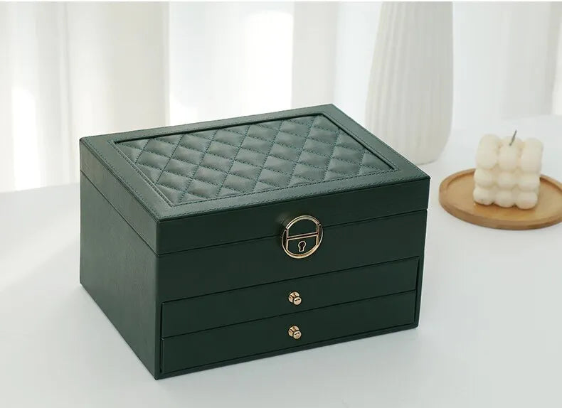 Stylish Luxury Leather Jewelry Box – The Perfect Space for Your Treasures