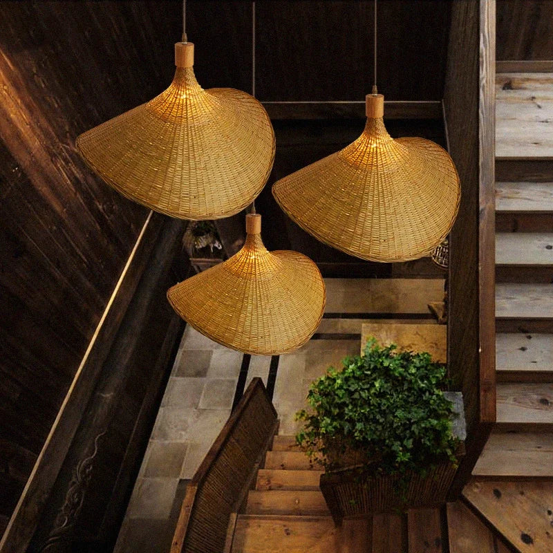 Bamboo Rattan Pendant Lamp for Dining Table – Create a Warmer Atmosphere in Your Living Room with Natural Lighting