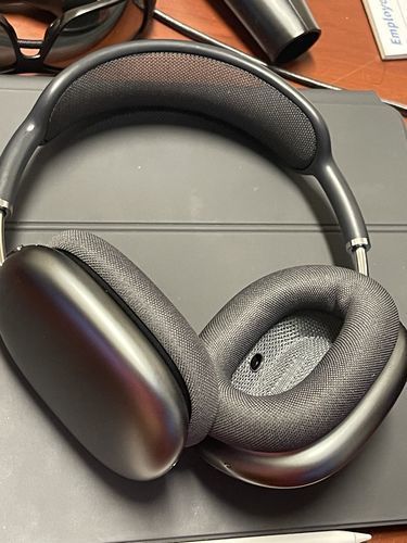 Wireless Bluetooth Headphones – Experience Stunning Sound with Advanced Active Noise Cancellation