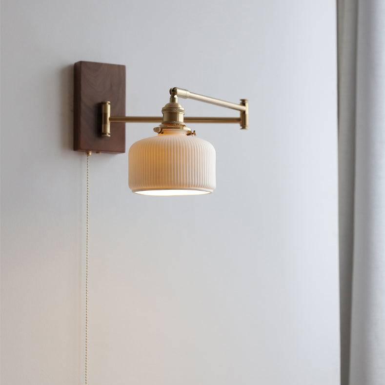 Stylish Wall Lamp made of Wood and Ceramic – Modern Elegant for Indoor Spaces