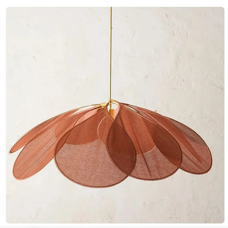 Chic Pendant Lamp with Elegant Petals