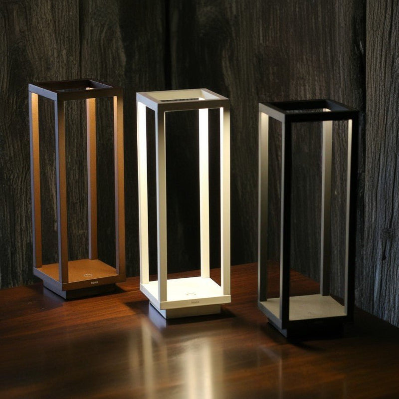 Stylish Wireless Table Lamp from Lumora - The Perfect Combination of Elegance and Functionality
