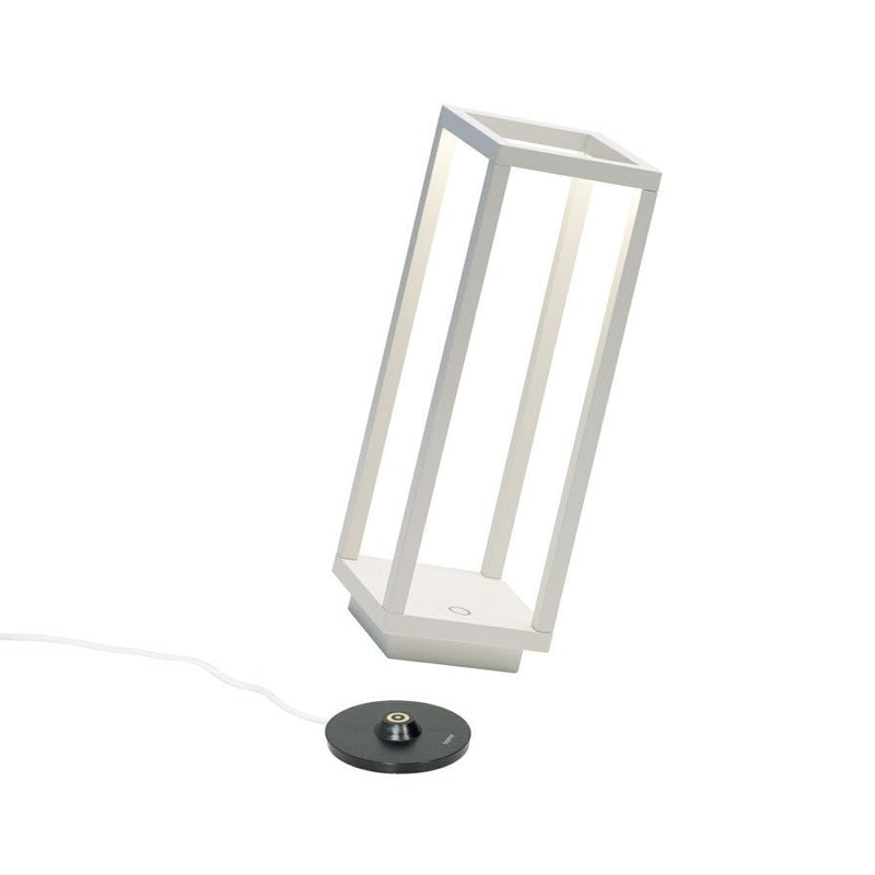 Stylish Wireless Table Lamp from Lumora - The Perfect Combination of Elegance and Functionality