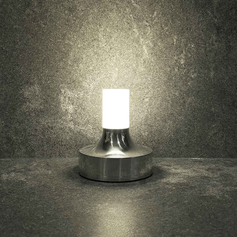 Boru Wireless Table Lamp – Stylish and Waterproof LED Lighting with Adjustable Functionality